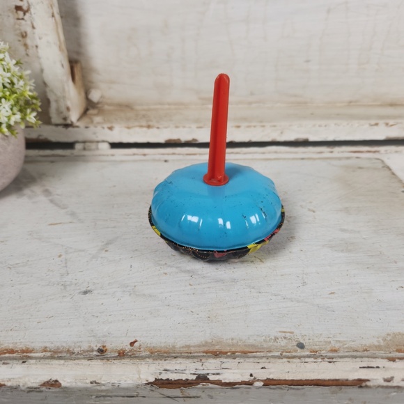 VTG 1950s New Year's Eve Party Noise Maker, Metal Tin Party Rattle Toy - Picture 7 of 9